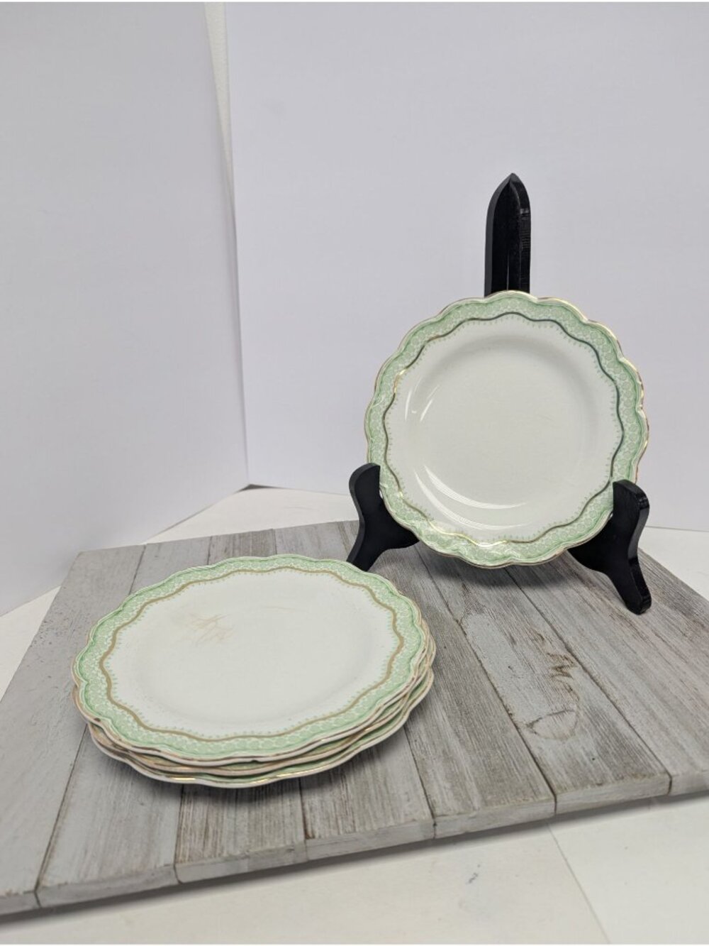 Johnson Bros Ruth #1 Salad Plates 7 1/4" Set of 4 Green Gold Bone China